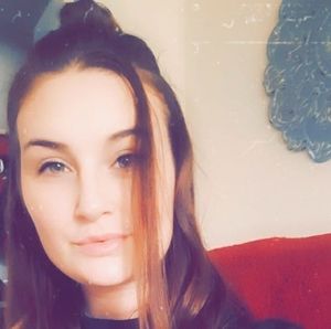 Meet your Posher, Carlee